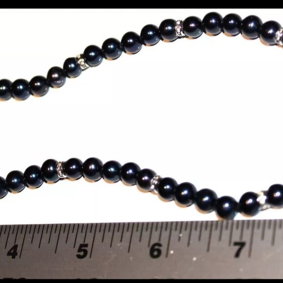 925 sterling silver flawless black freshwater pearls Necklace 17" - Picture 2 of 2